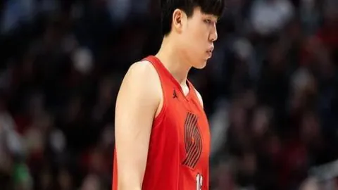 利物浦领跑，切尔西同城败北